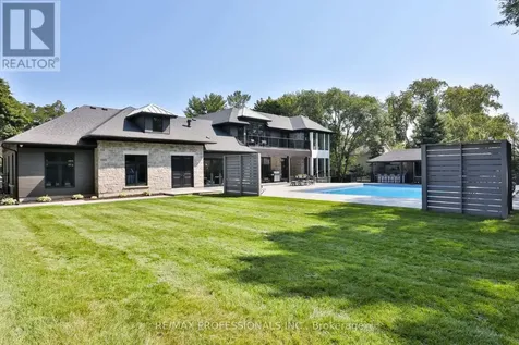 262 Maple Grove Drive Oakville (mo Morrison) ON L6J 4V5