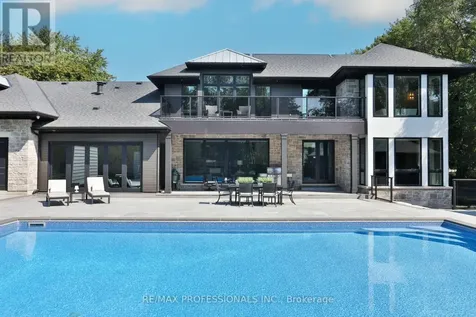 262 Maple Grove Drive Oakville (mo Morrison) ON L6J 4V5