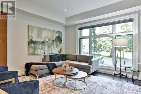 262 Maple Grove Drive Oakville (mo Morrison) ON L6J 4V5