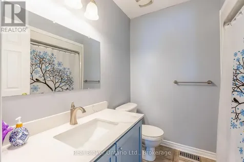 9 Boyd Crescent Oro-medonte (moonstone) ON L0K 1N0