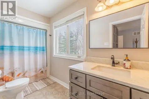 9 Boyd Crescent Oro-medonte (moonstone) ON L0K 1N0