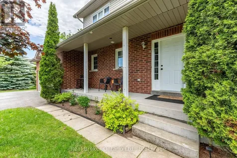 9 Boyd Crescent Oro-medonte (moonstone) ON L0K 1N0