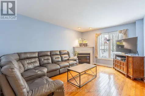 9 Boyd Crescent Oro-medonte (moonstone) ON L0K 1N0