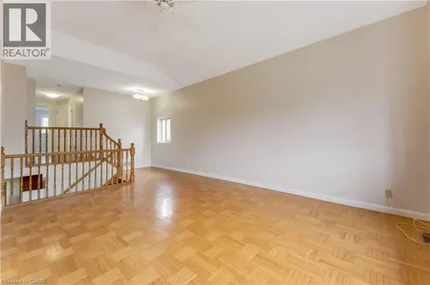 213 Grey Fox Drive Kitchener ON N2E 3N7