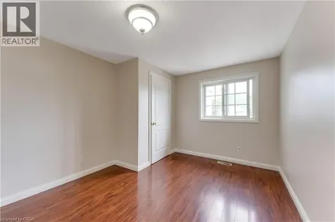 213 Grey Fox Drive Kitchener ON N2E 3N7