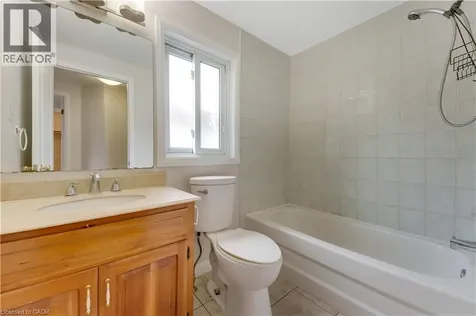 213 Grey Fox Drive Kitchener ON N2E 3N7
