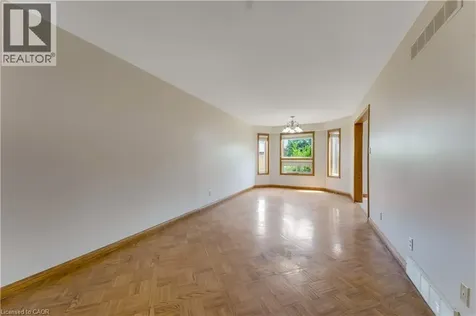 213 Grey Fox Drive Kitchener ON N2E 3N7