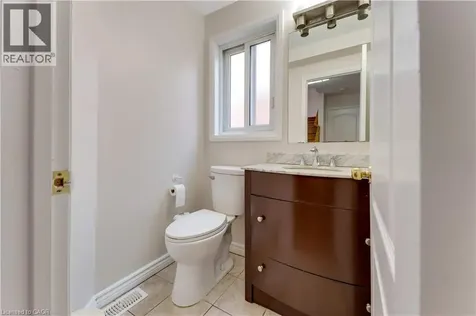 213 Grey Fox Drive Kitchener ON N2E 3N7