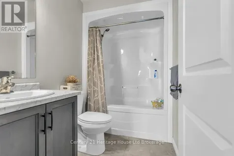 29 Brookside Lane Tillsonburg ON N4G 0A1