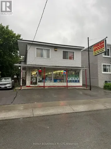 40 Jolliet Avenue Ottawa ON K1L 5H5