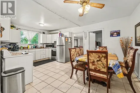 40 Jolliet Avenue Ottawa ON K1L 5H5