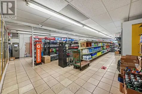 40 Jolliet Avenue Ottawa ON K1L 5H5