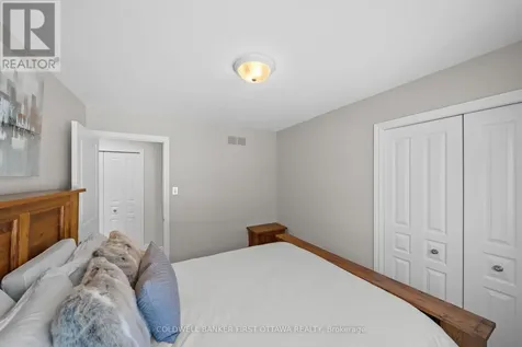 2803 St. Stephen's Street Ottawa ON K2B 1B6