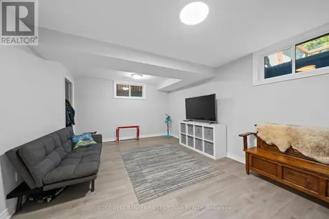 2803 St. Stephen's Street Ottawa ON K2B 1B6