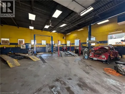542 Highway 8 Stoney Creek ON L8G 4T4