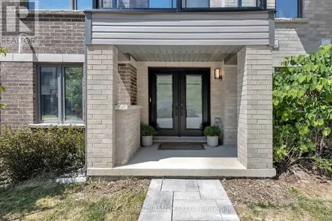 585 Colborne Street Brantford ON N3S 3M7