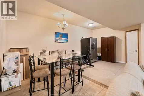 11294 Timber Bay Crescent Windsor ON N8R 2L2