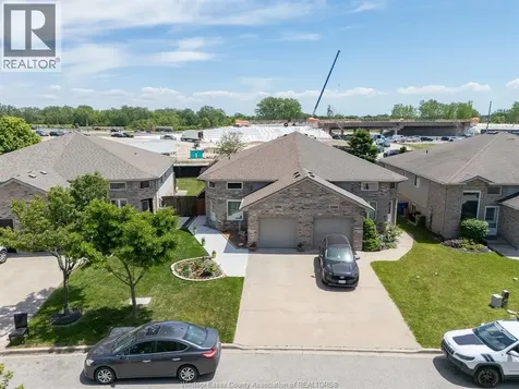 11294 Timber Bay Crescent Windsor ON N8R 2L2
