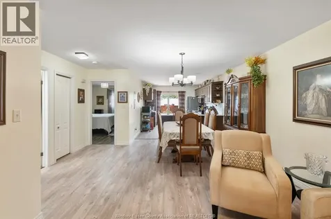 11294 Timber Bay Crescent Windsor ON N8R 2L2
