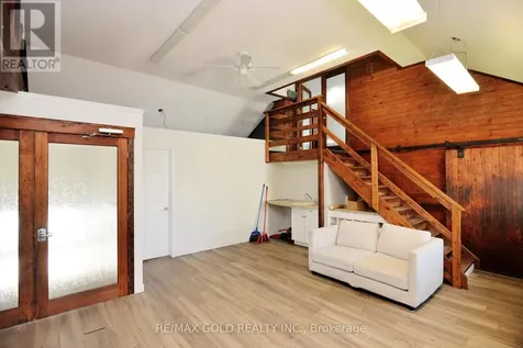 14940 Hurontario Street Caledon ON L7C 2C2
