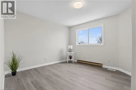 60 Elmsdale Drive Kitchener ON N2E 2G4