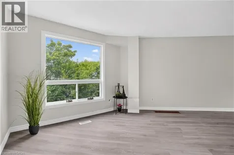60 Elmsdale Drive Kitchener ON N2E 2G4