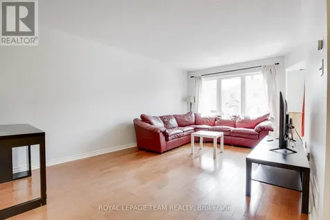 33 Scampton Drive Ottawa ON K2W 1G1