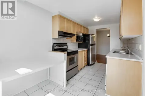 33 Scampton Drive Ottawa ON K2W 1G1