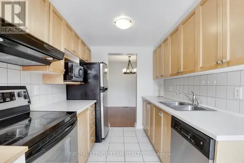 33 Scampton Drive Ottawa ON K2W 1G1