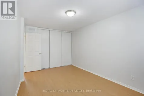 33 Scampton Drive Ottawa ON K2W 1G1