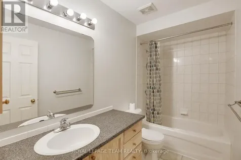 33 Scampton Drive Ottawa ON K2W 1G1
