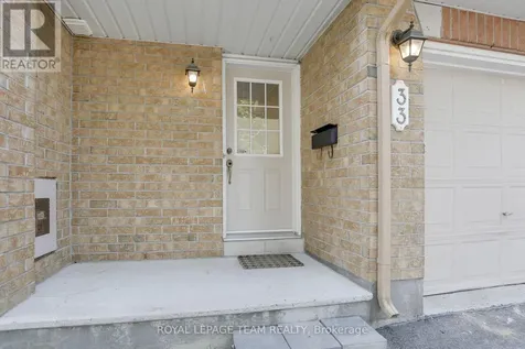 33 Scampton Drive Ottawa ON K2W 1G1