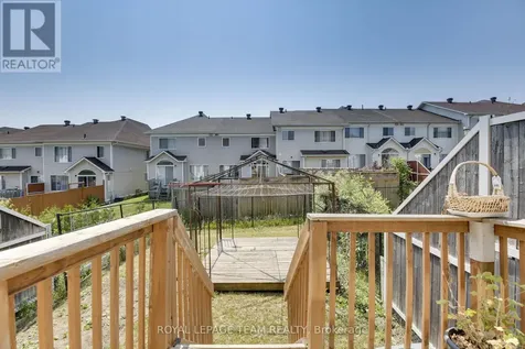 33 Scampton Drive Ottawa ON K2W 1G1