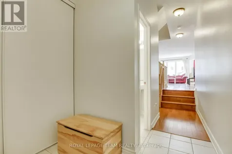 33 Scampton Drive Ottawa ON K2W 1G1