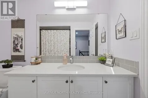 536 Snow Goose Street Ottawa ON K2J 0T3