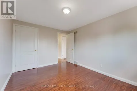 213 Grey Fox Drive Kitchener ON N2E 3N7