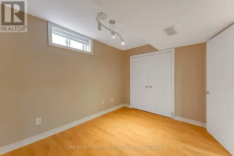 213 Grey Fox Drive Kitchener ON N2E 3N7