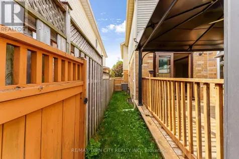 213 Grey Fox Drive Kitchener ON N2E 3N7