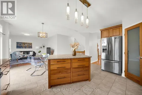 103 Cheyenne Way Ottawa ON K2J 0E8