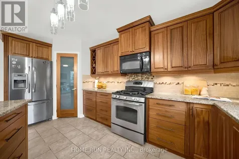 103 Cheyenne Way Ottawa ON K2J 0E8