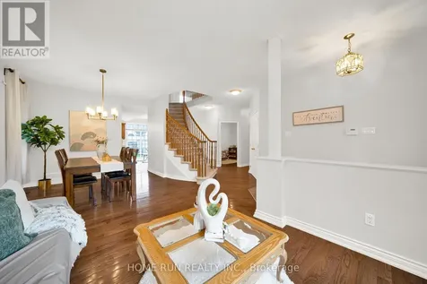 103 Cheyenne Way Ottawa ON K2J 0E8