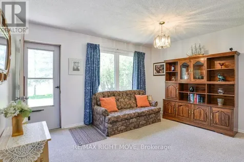 3877 Wood Avenue Severn (west Shore) ON L3V 0T9