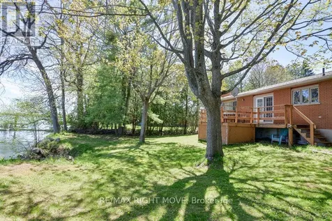 3877 Wood Avenue Severn (west Shore) ON L3V 0T9