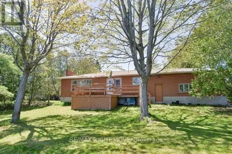 3877 Wood Avenue Severn (west Shore) ON L3V 0T9