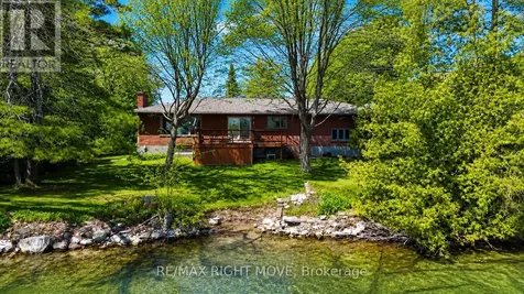 3877 Wood Avenue Severn (west Shore) ON L3V 0T9