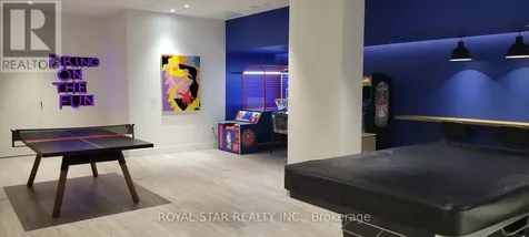 130 River Street Toronto (regent Park) ON M5A 0R8