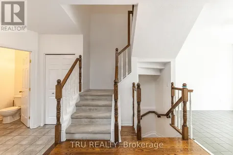 135 Margrave Avenue Ottawa ON K1T 3X8