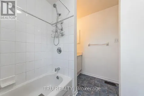 135 Margrave Avenue Ottawa ON K1T 3X8