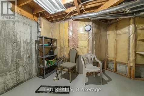 135 Margrave Avenue Ottawa ON K1T 3X8