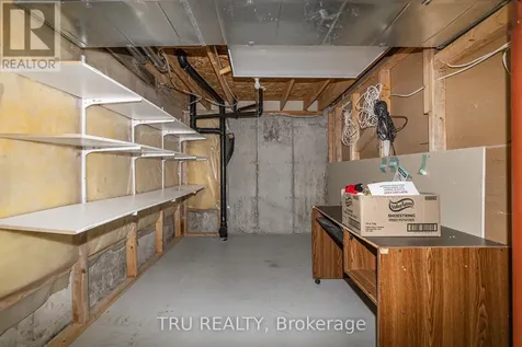 135 Margrave Avenue Ottawa ON K1T 3X8